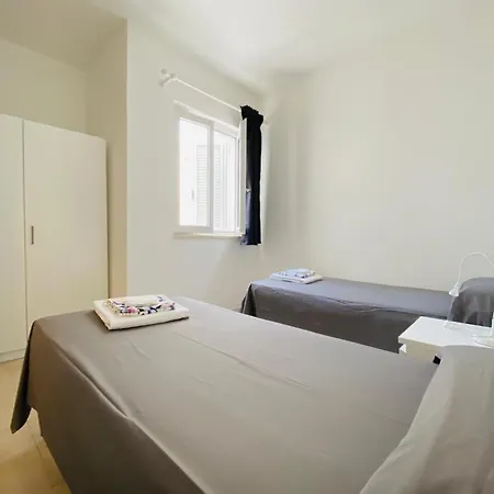 Casa Vacanza Daisy Riva Di Ugento Apartment *
